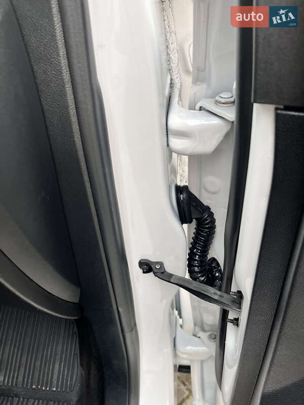 Внедорожник / Кроссовер Ford Edge 2017 в Луцке фото 43 Внедорожник / Кроссовер Ford Edge 2017 в Луцке