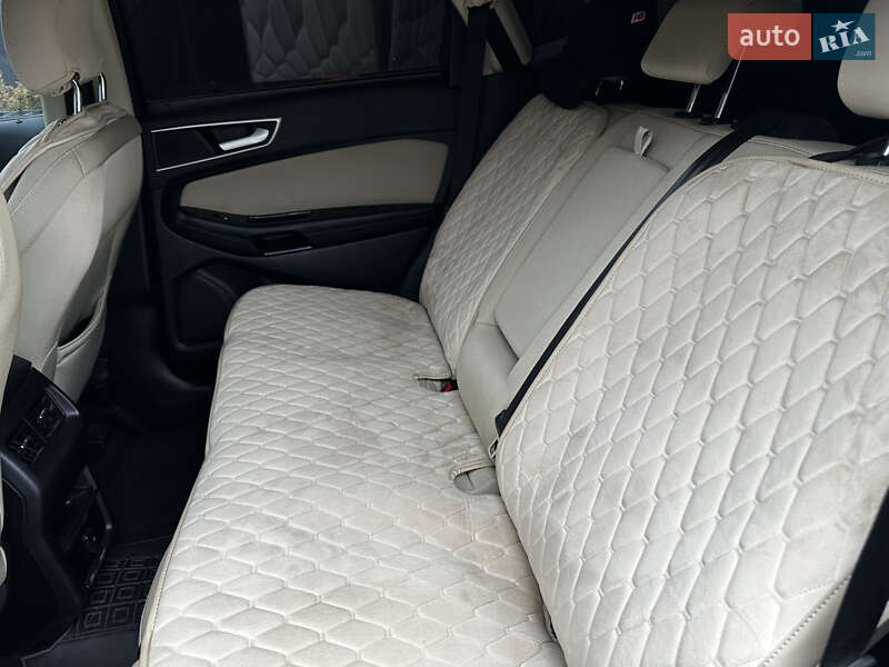 Внедорожник / Кроссовер Ford Edge 2018 в Рогатине