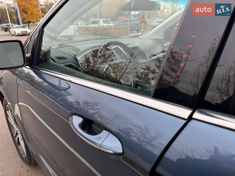 Позашляховик / Кросовер Ford Edge 2019 в Києві