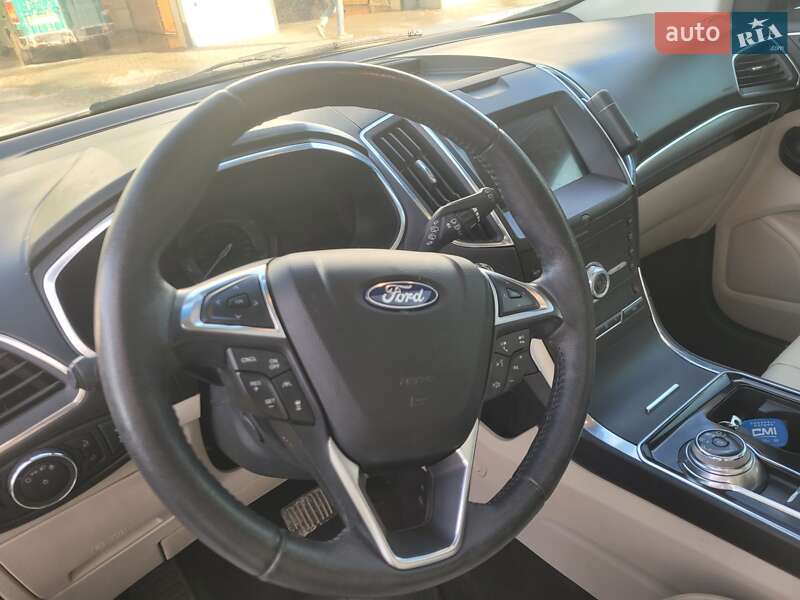 Позашляховик / Кросовер Ford Edge 2020 в Чорткові