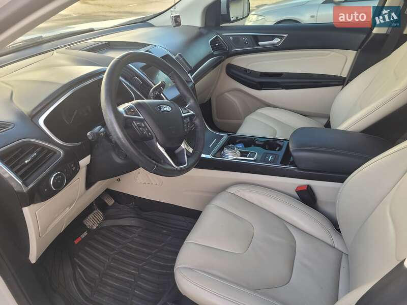 Позашляховик / Кросовер Ford Edge 2020 в Чорткові