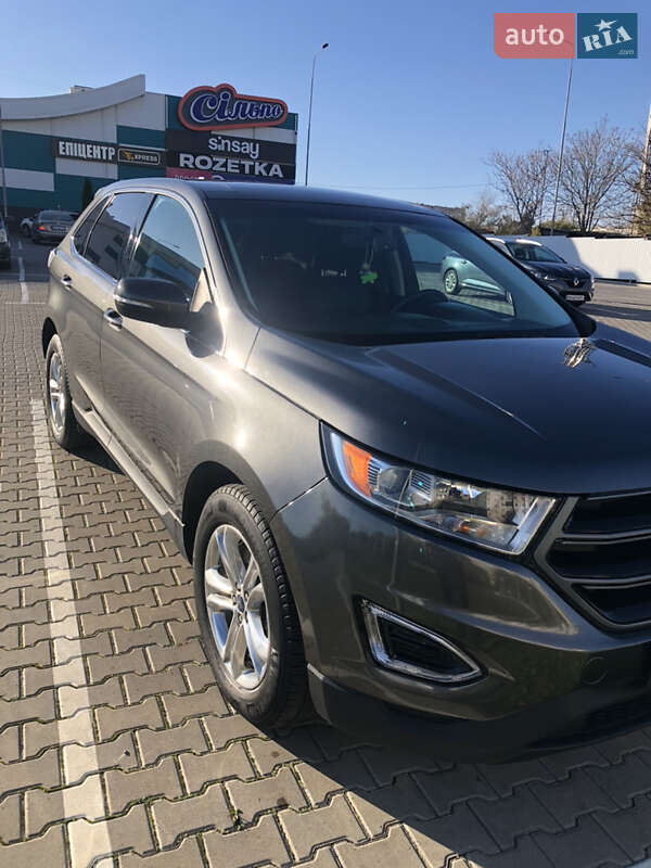 Позашляховик / Кросовер Ford Edge 2015 в Южному