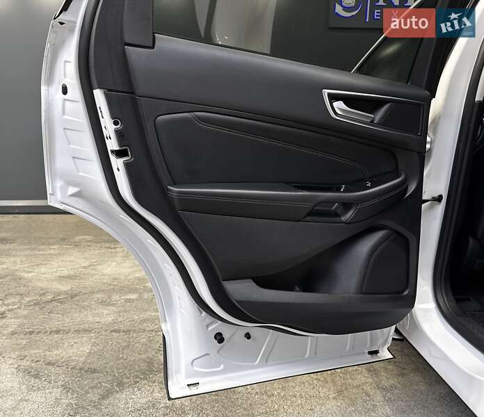 Позашляховик / Кросовер Ford Edge 2016 в Києві