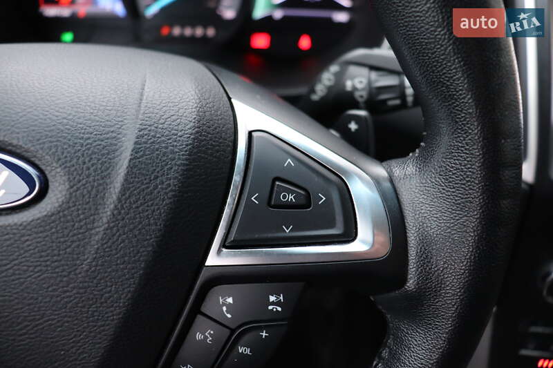Позашляховик / Кросовер Ford Edge 2016 в Києві фото 16 Позашляховик / Кросовер Ford Edge 2016 в Києві