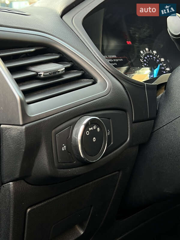 Позашляховик / Кросовер Ford Edge 2016 в Києві фото 14 Позашляховик / Кросовер Ford Edge 2016 в Києві