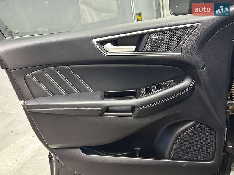 Внедорожник / Кроссовер Ford Edge 2016 в Черновцах