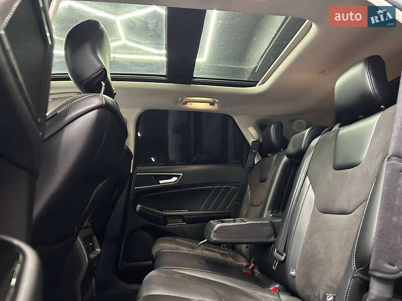 Внедорожник / Кроссовер Ford Edge 2016 в Черновцах