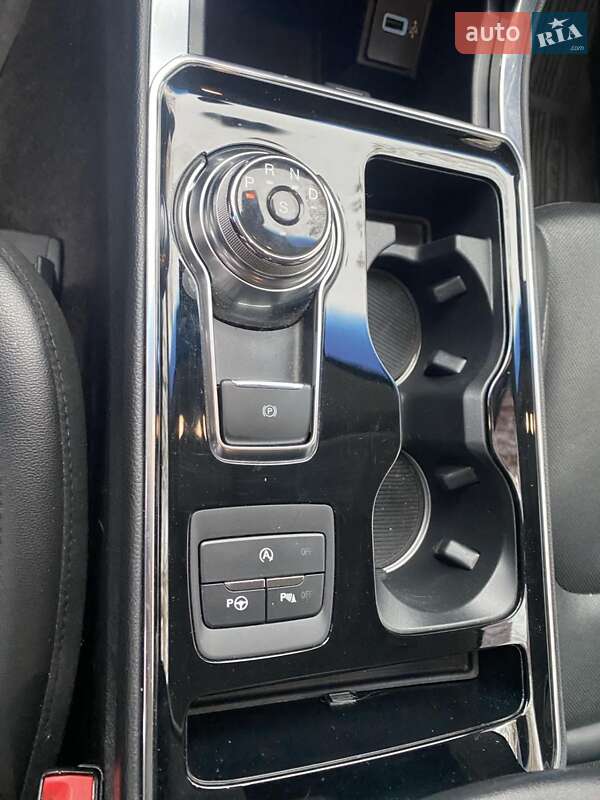 Позашляховик / Кросовер Ford Edge 2019 в Києві