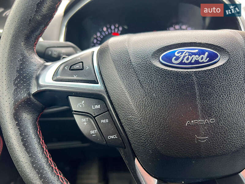 Внедорожник / Кроссовер Ford Edge 2019 в Киеве