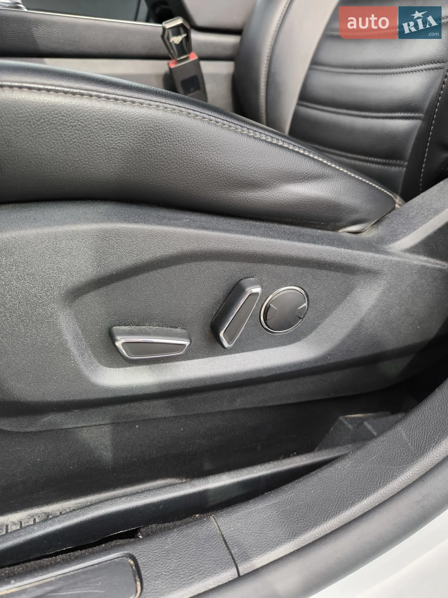 2019 Ford Edge - мініатюра 24