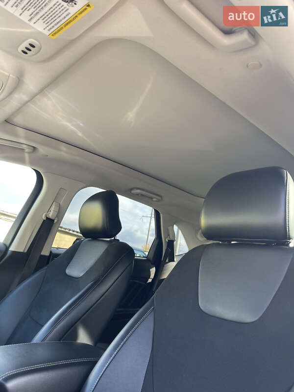 Позашляховик / Кросовер Ford Edge 2015 в Подільську фото 26 Позашляховик / Кросовер Ford Edge 2015 в Подільську
