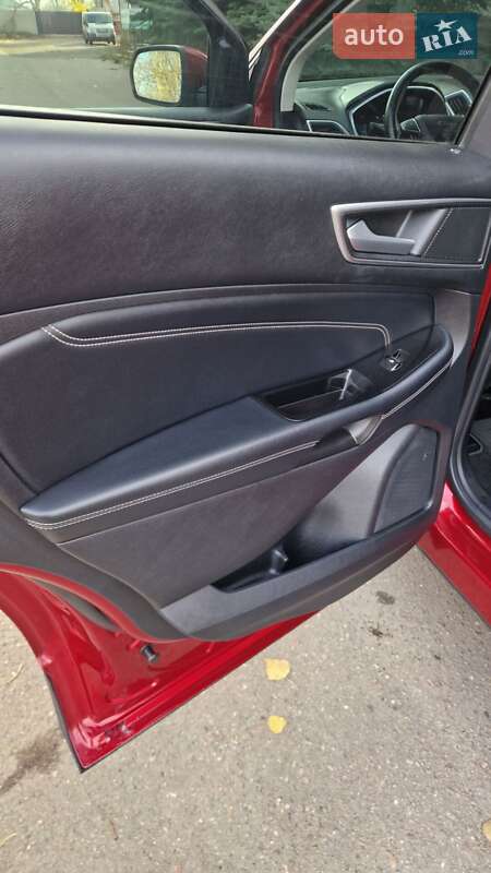 Позашляховик / Кросовер Ford Edge 2016 в Миколаєві