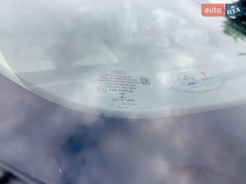 Внедорожник / Кроссовер Ford Edge 2018 в Каменском