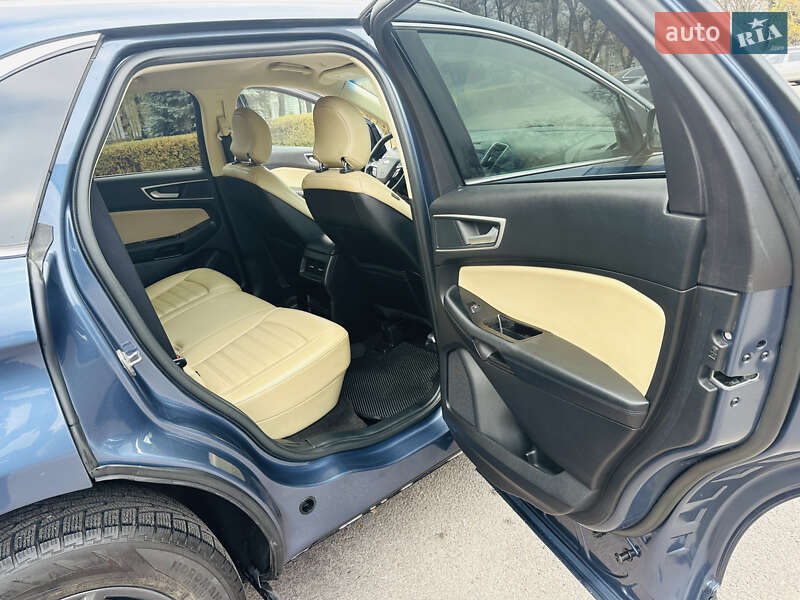 Внедорожник / Кроссовер Ford Edge 2018 в Каменском