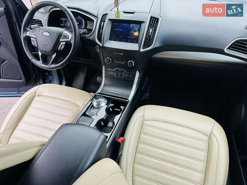 Внедорожник / Кроссовер Ford Edge 2018 в Каменском