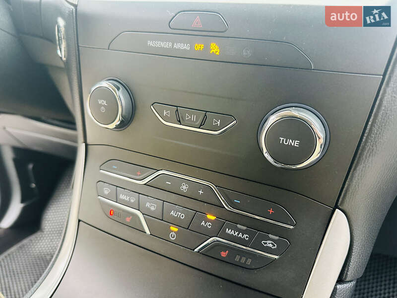 Внедорожник / Кроссовер Ford Edge 2018 в Каменском