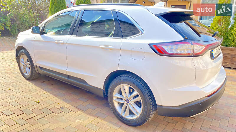 Позашляховик / Кросовер Ford Edge 2016 в Вишневому фото 3 Позашляховик / Кросовер Ford Edge 2016 в Вишневому