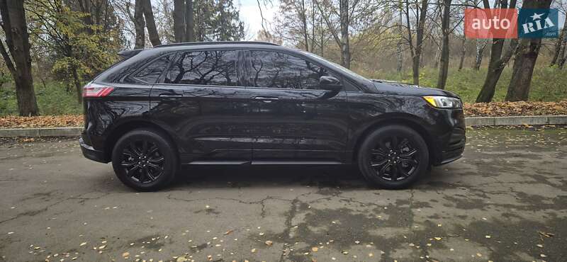 Позашляховик / Кросовер Ford Edge 2022 в Дубні