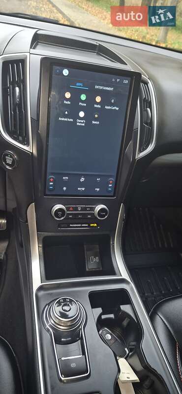 Позашляховик / Кросовер Ford Edge 2022 в Дубні