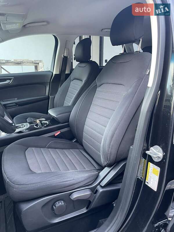 Позашляховик / Кросовер Ford Edge 2015 в Броварах