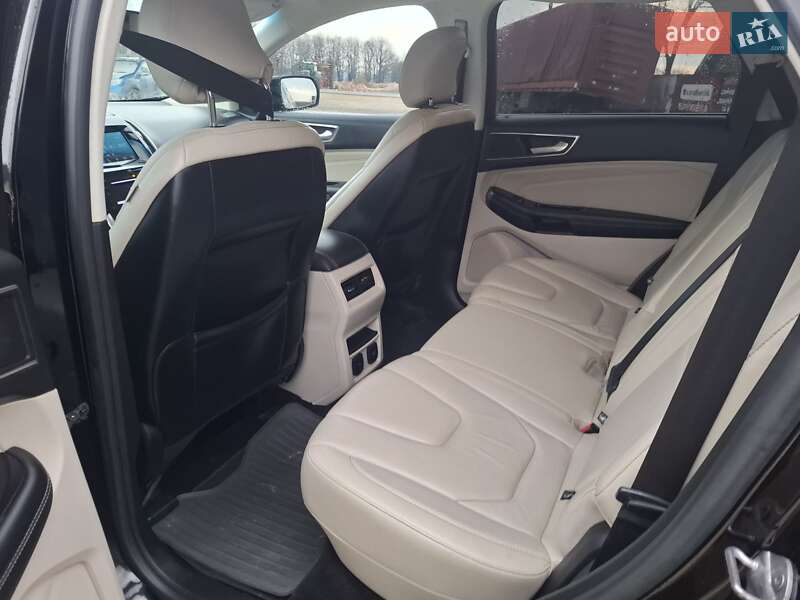 Позашляховик / Кросовер Ford Edge 2017 в Калуші