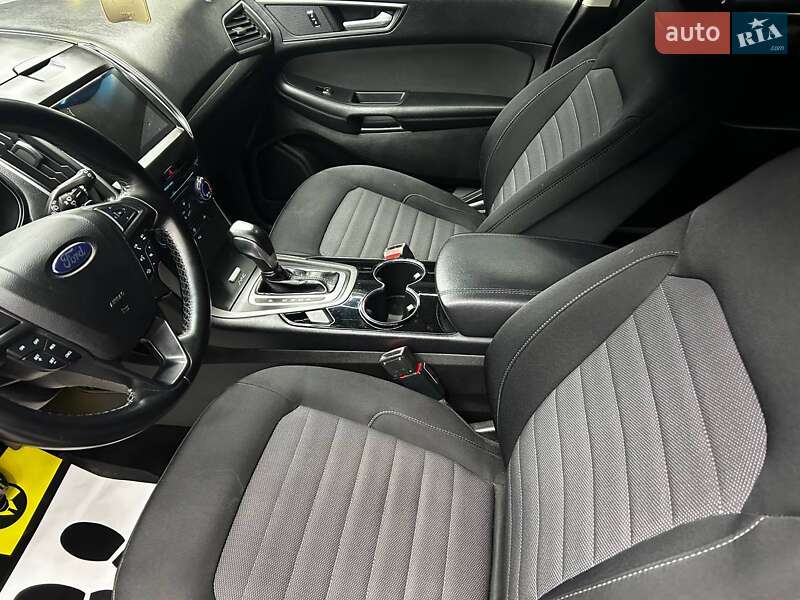 Позашляховик / Кросовер Ford Edge 2017 в Чернівцях