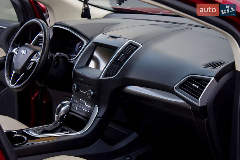 Внедорожник / Кроссовер Ford Edge 2017 в Жовкве