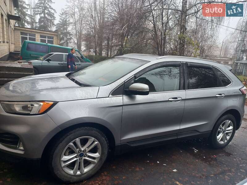 Позашляховик / Кросовер Ford Edge 2020 в Умані