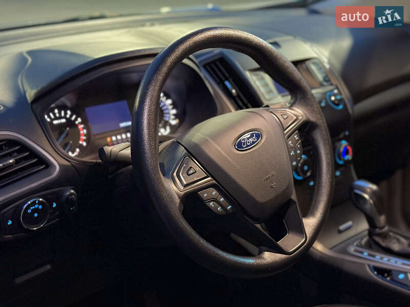 Позашляховик / Кросовер Ford Edge 2016 в Дніпрі