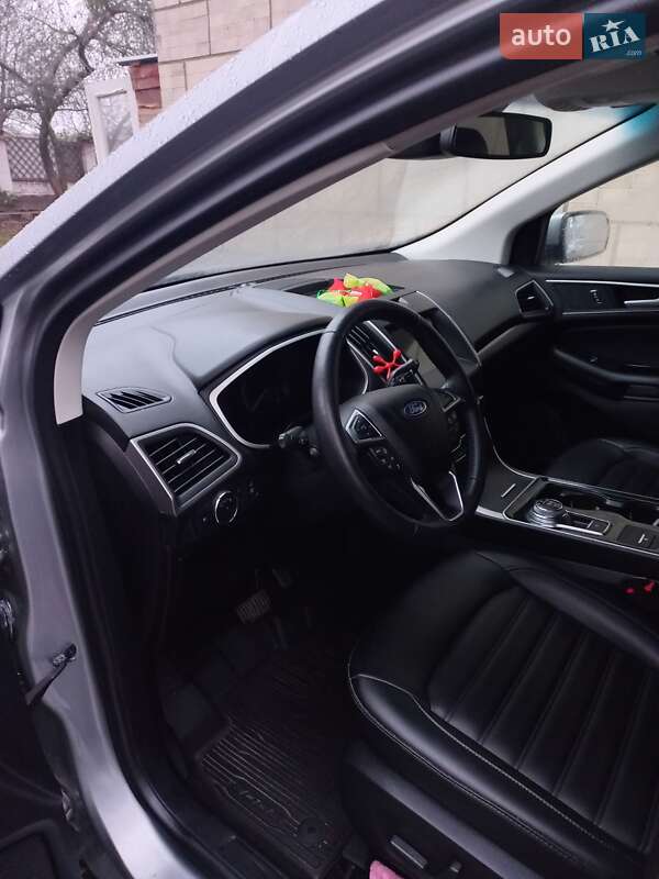 Позашляховик / Кросовер Ford Edge 2020 в Умані