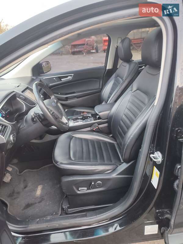 Внедорожник / Кроссовер Ford Edge 2019 в Остроге