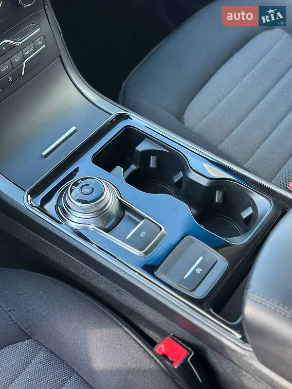 Внедорожник / Кроссовер Ford Edge 2020 в Киеве