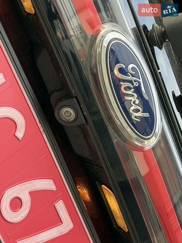 Внедорожник / Кроссовер Ford Edge 2018 в Дрогобыче