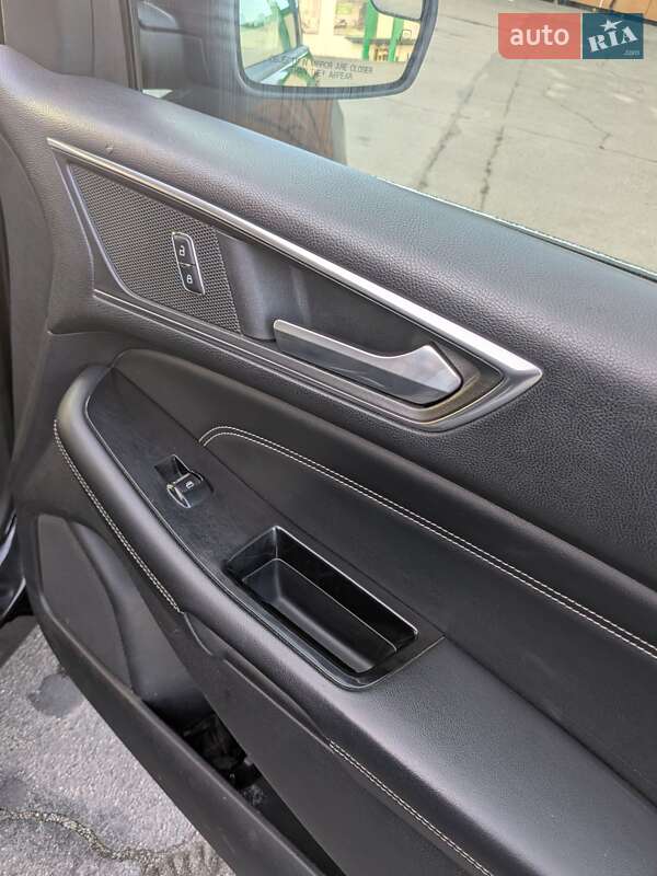 Внедорожник / Кроссовер Ford Edge 2015 в Николаеве