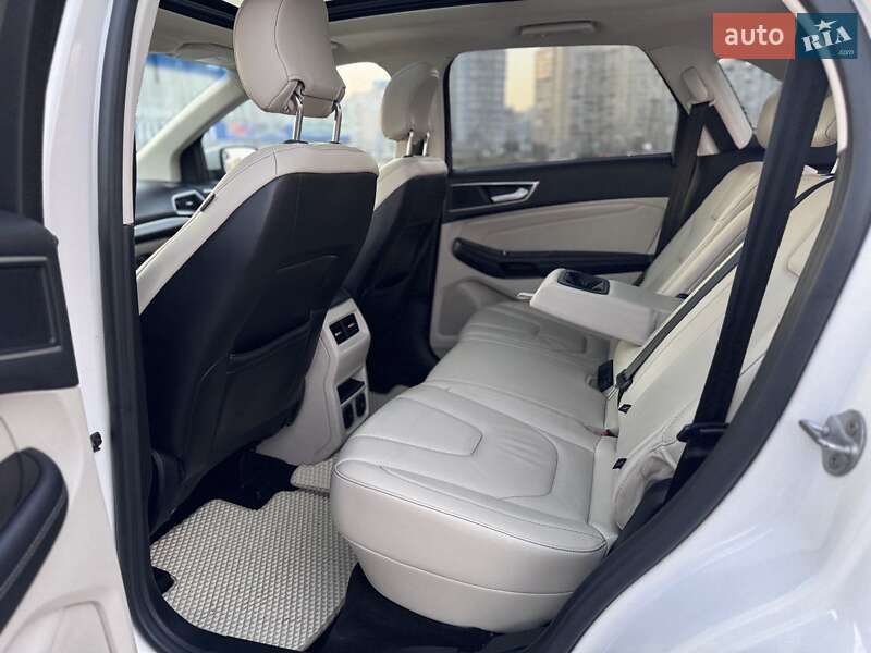 Внедорожник / Кроссовер Ford Edge 2016 в Киеве