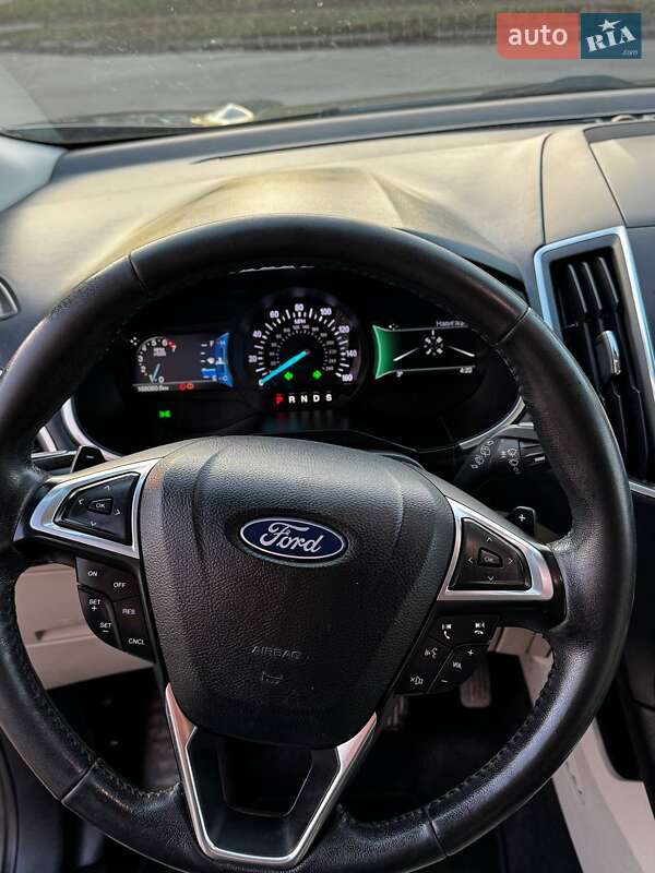 Внедорожник / Кроссовер Ford Edge 2018 в Нововолынске
