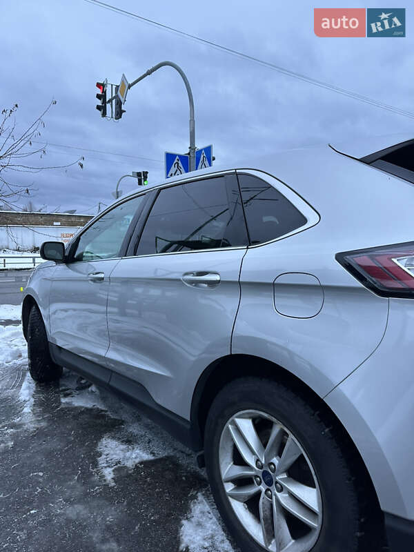 Позашляховик / Кросовер Ford Edge 2015 в Києві