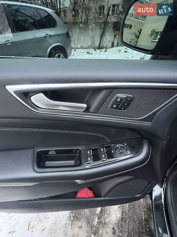 Позашляховик / Кросовер Ford Edge 2015 в Дніпрі фото 23 Позашляховик / Кросовер Ford Edge 2015 в Дніпрі