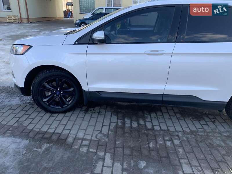 Позашляховик / Кросовер Ford Edge 2019 в Жовкві