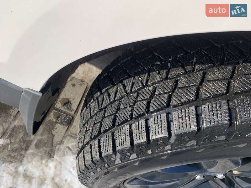 Позашляховик / Кросовер Ford Edge 2019 в Жовкві