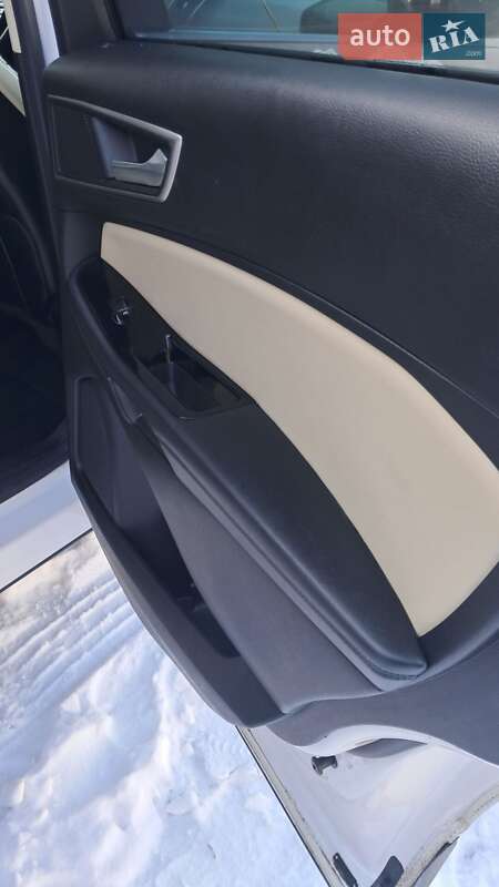 Позашляховик / Кросовер Ford Edge 2015 в Києві