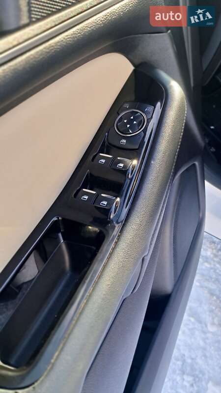 Позашляховик / Кросовер Ford Edge 2015 в Києві