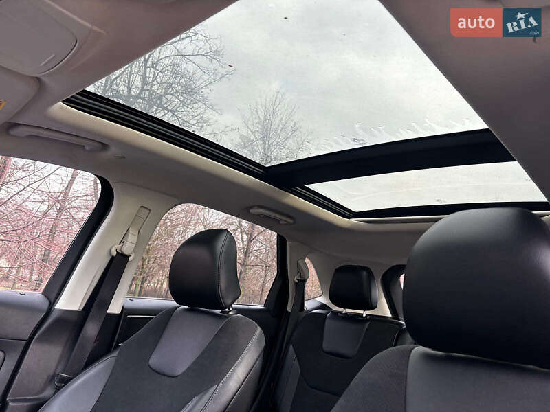 Внедорожник / Кроссовер Ford Edge 2015 в Запорожье