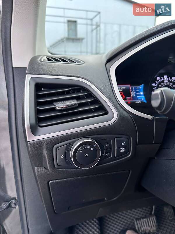 Позашляховик / Кросовер Ford Edge 2019 в Володимирі фото 19 Позашляховик / Кросовер Ford Edge 2019 в Володимирі