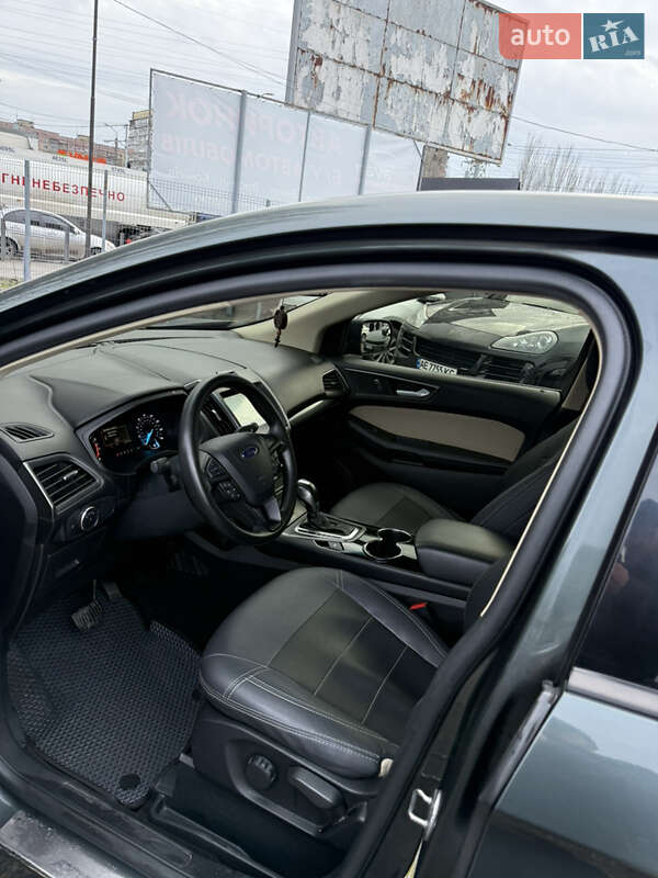 Позашляховик / Кросовер Ford Edge 2015 в Дніпрі