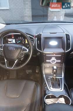 Позашляховик / Кросовер Ford Edge 2017 в Дніпрі