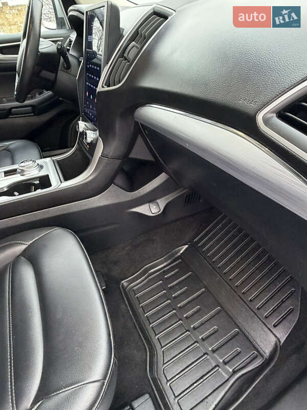 Внедорожник / Кроссовер Ford Edge 2022 в Дубно