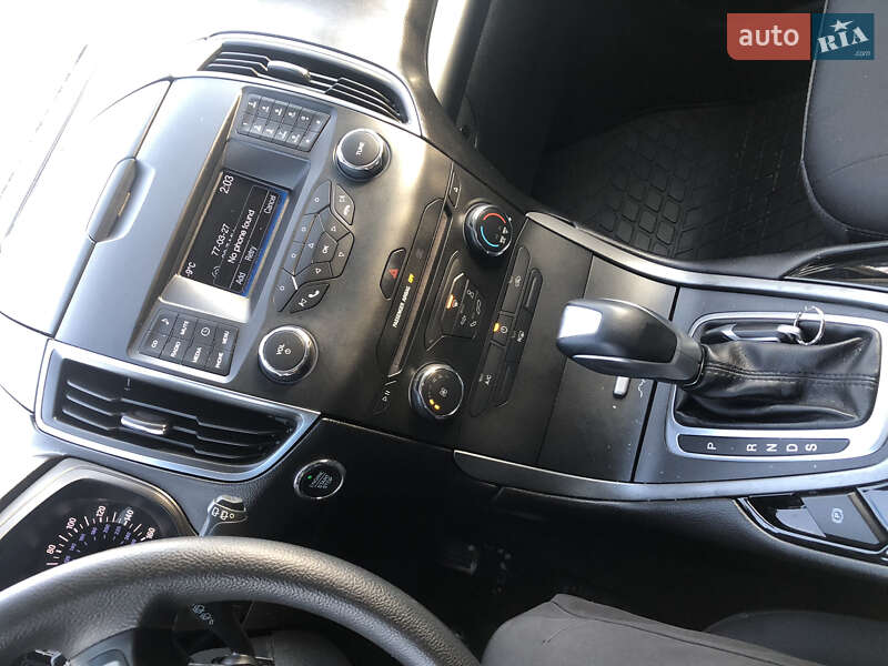 Внедорожник / Кроссовер Ford Edge 2015 в Луцке