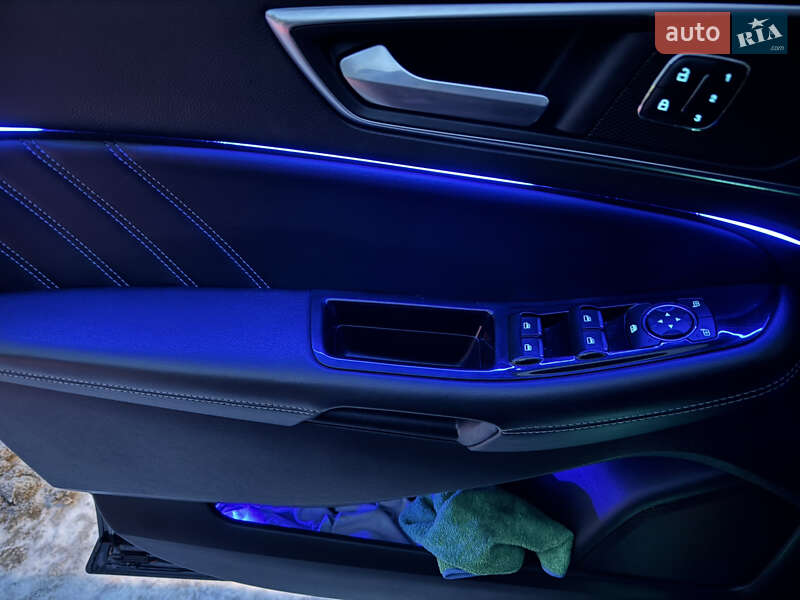 Позашляховик / Кросовер Ford Edge 2016 в Києві