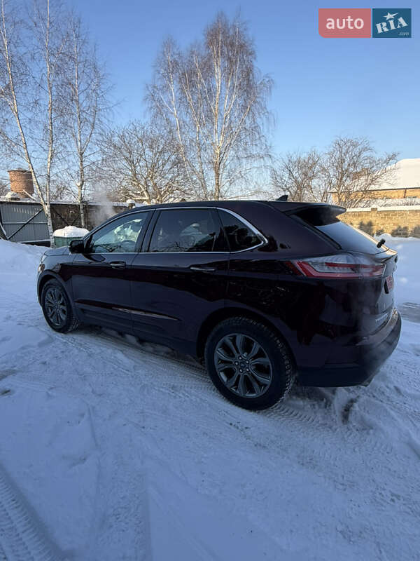 Позашляховик / Кросовер Ford Edge 2021 в Дубні